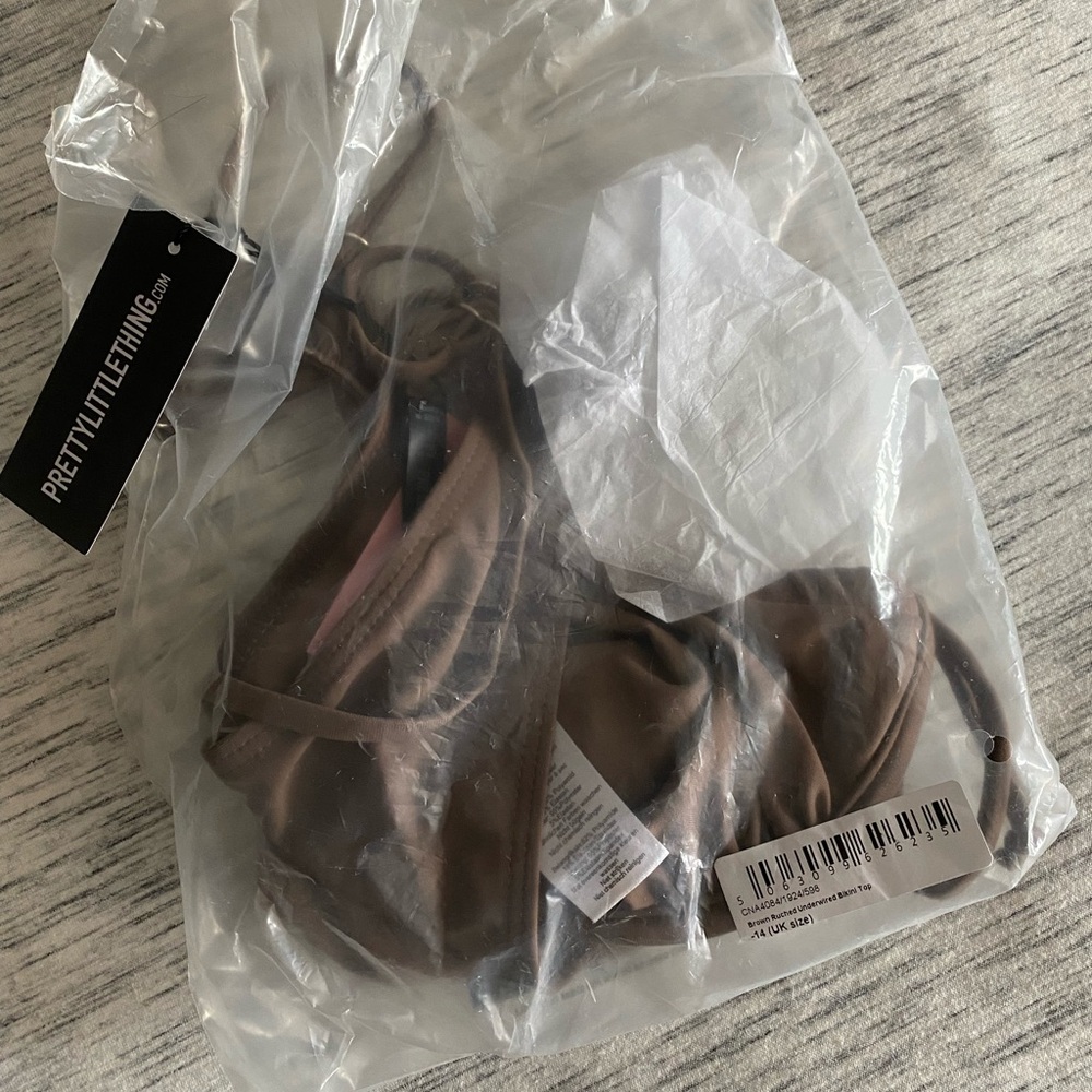 PrettyLittleThing | Brown Ruched Underwire Bikini TOP - Picture 4 of 5